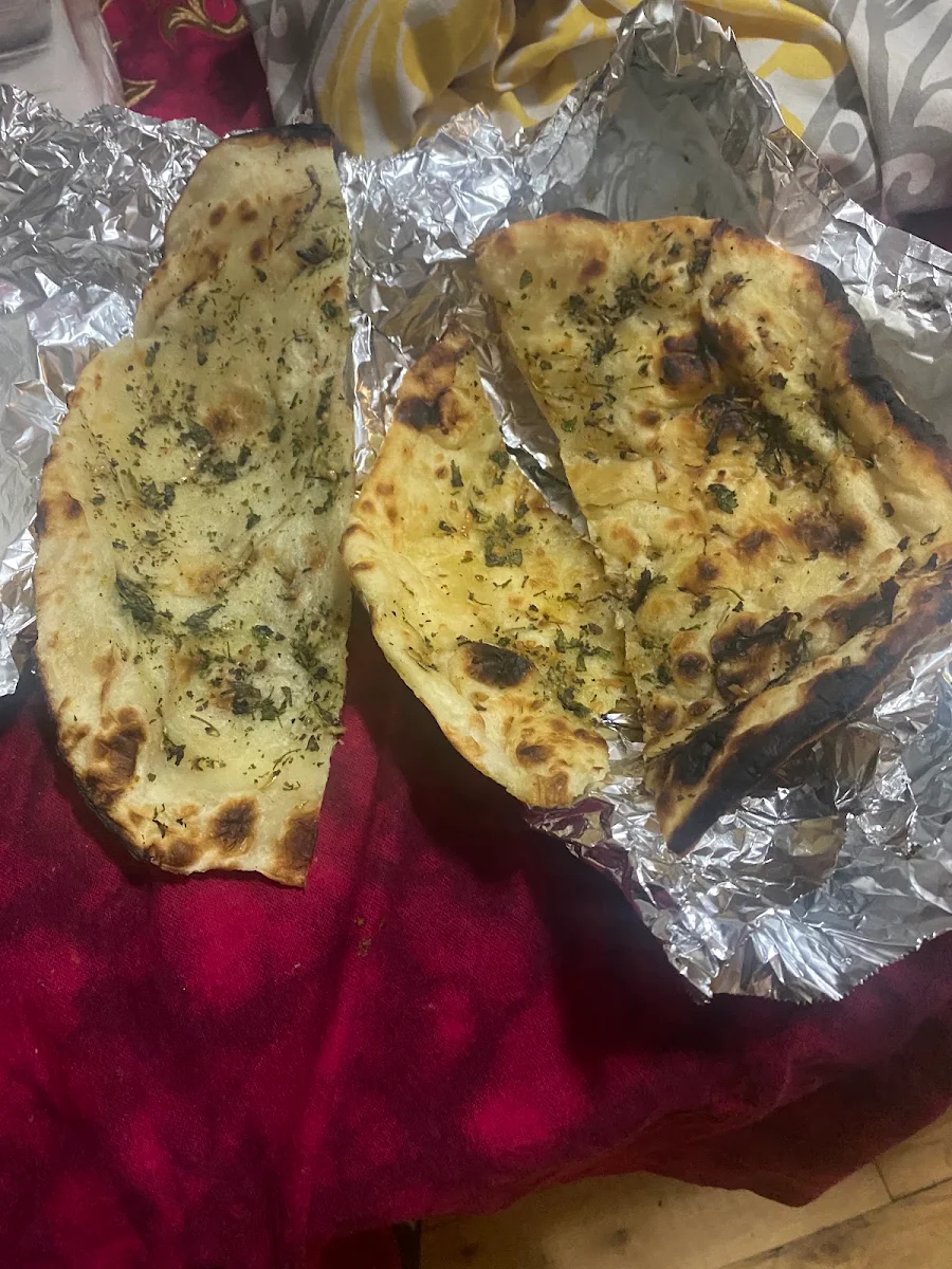 Naal A L'ail Garlic Naan