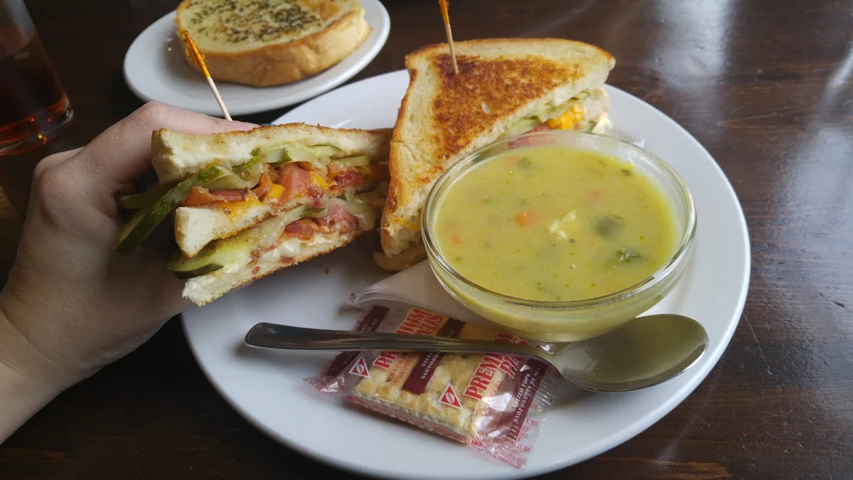 Senior's Soup & Sandwich