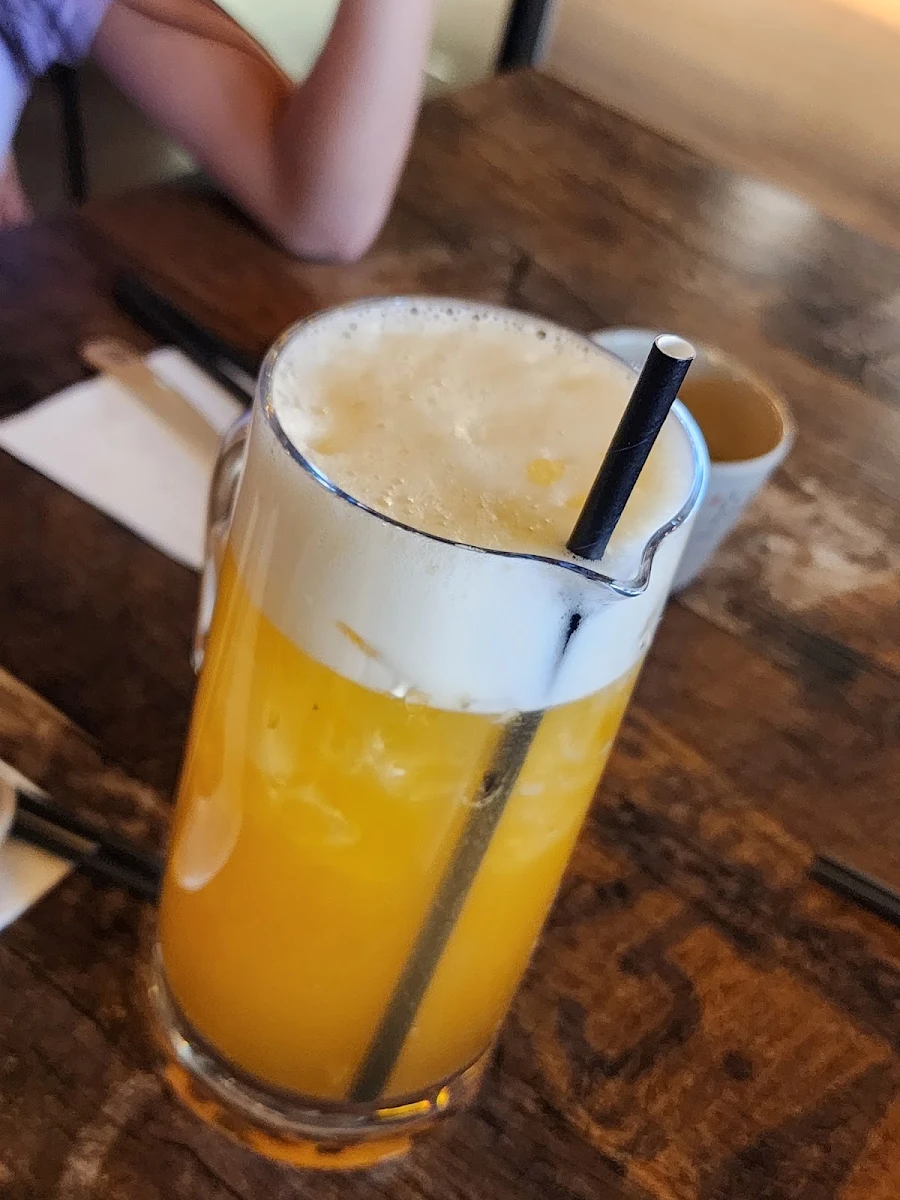 Signature Passion Fruit Green Tea