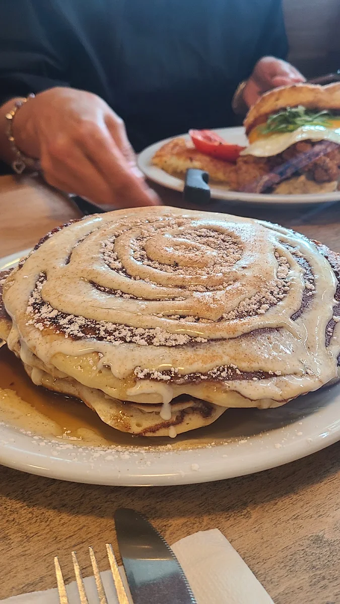 Cinnamon Bun Pancakes