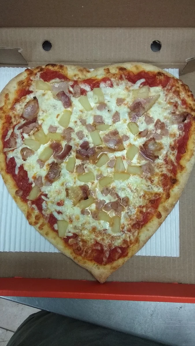Heart Pizza