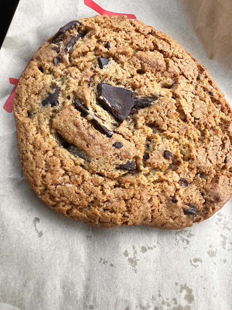 Chocolate Chip Cookie