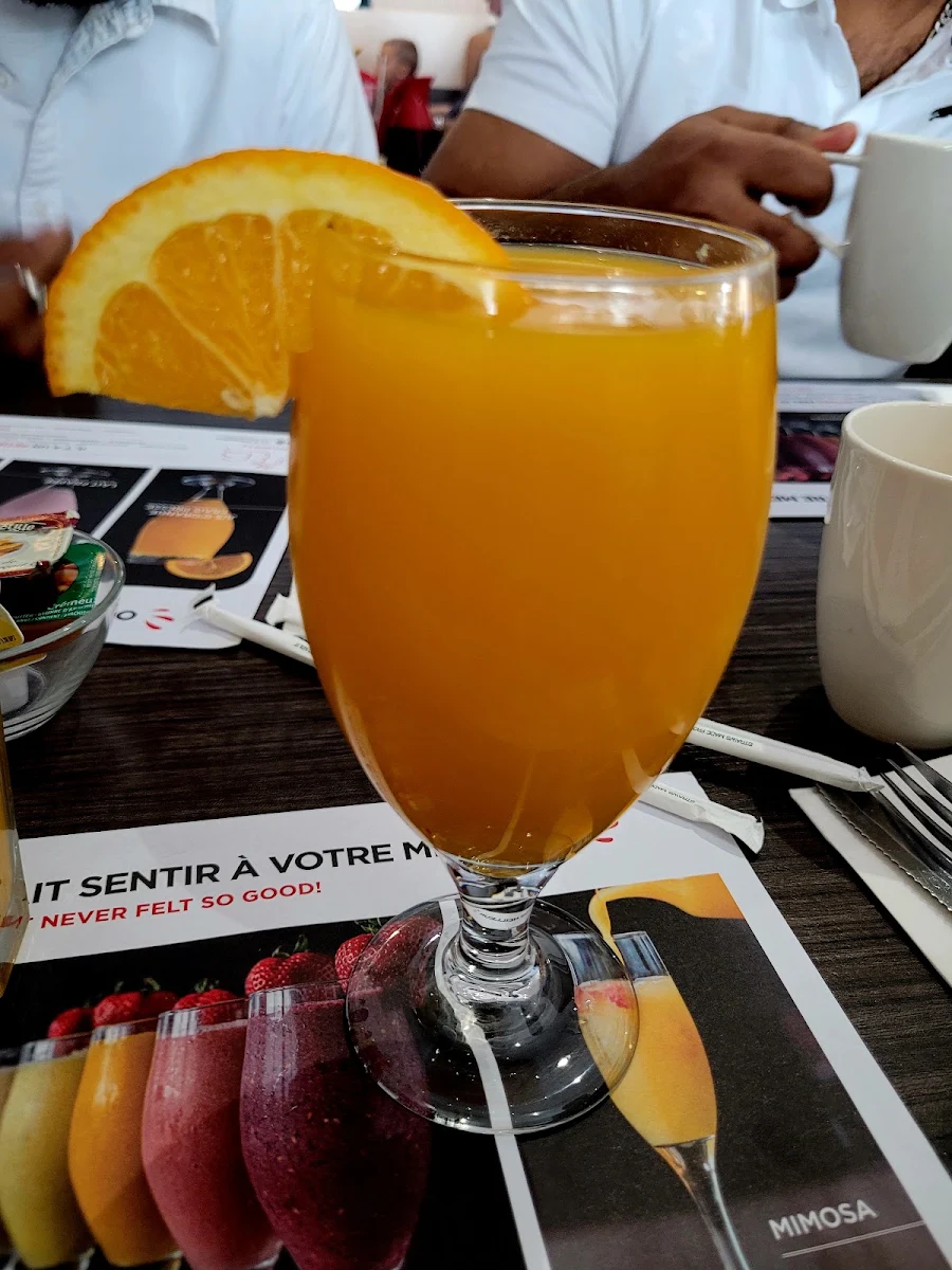 Jus d'Orange Fraichement Pressé Freshly Squeezed Orange Juice