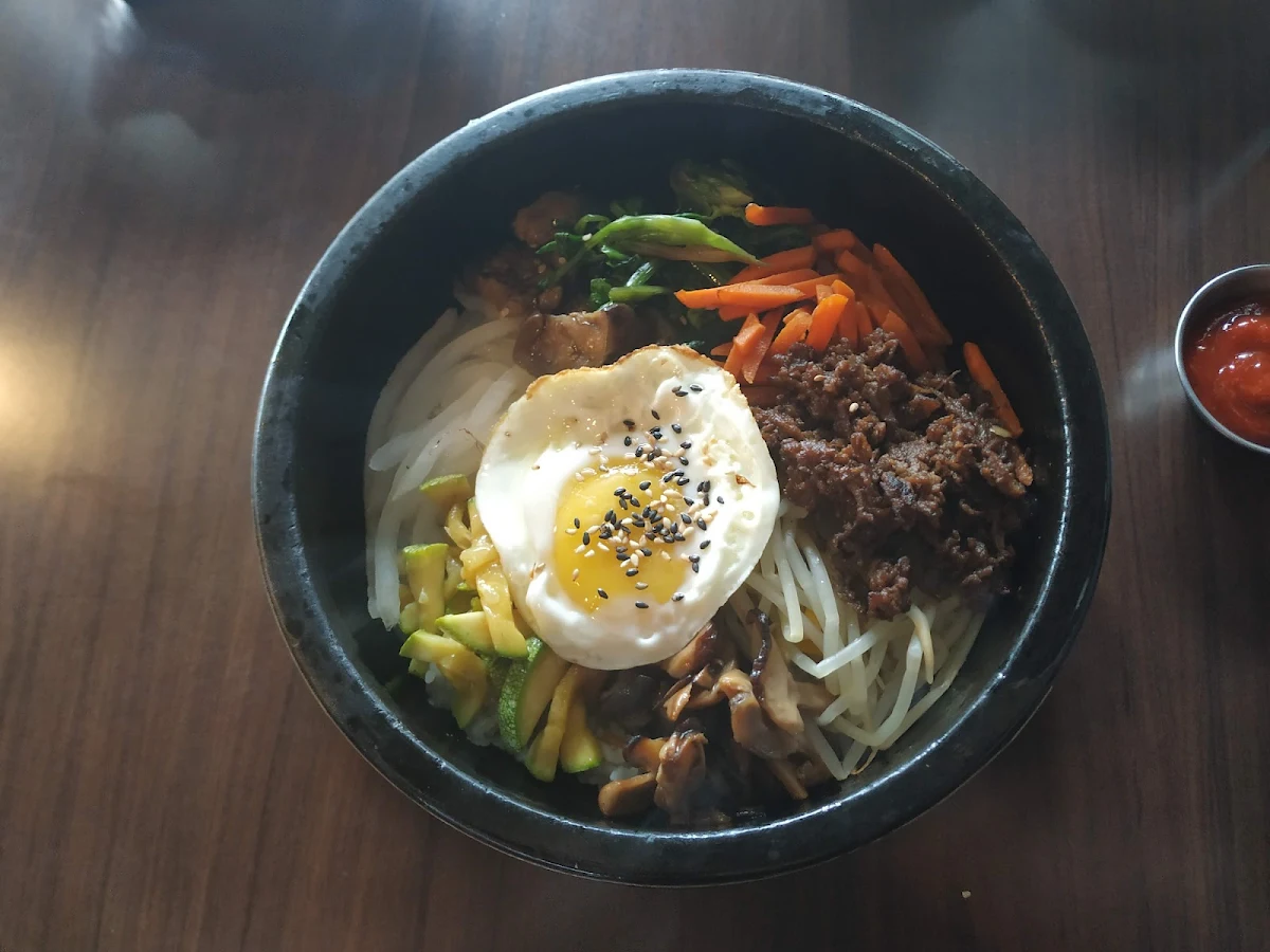 Dolsot Bibimbap