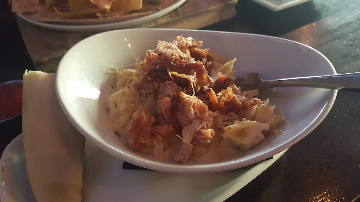 Mac and Cheese with Pulled Pork