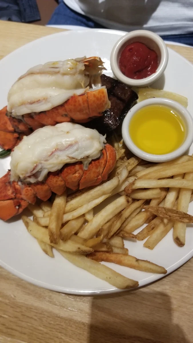 Teriyaki Sirloin with Lobster Tails