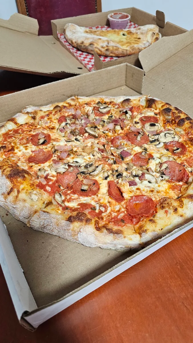 Canadian Pizza