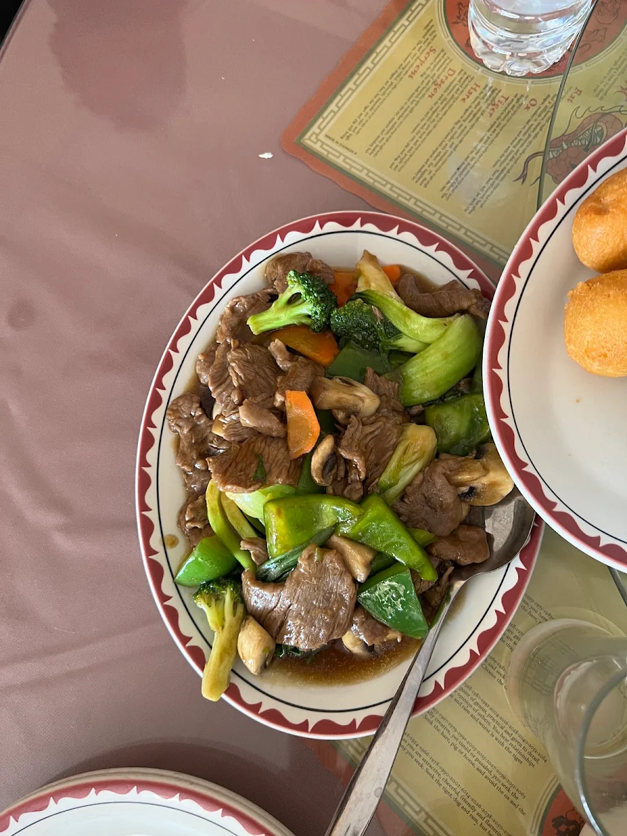 Beef Chop Suey Combination Plates
