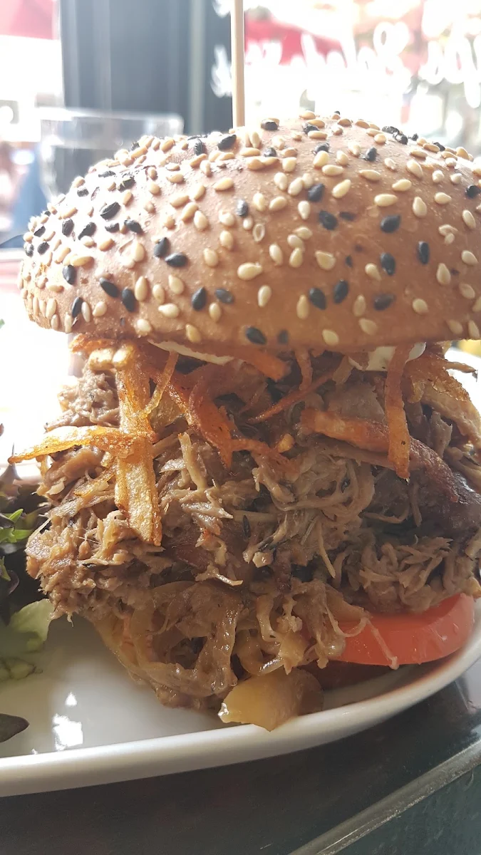 Burger Au Canard Confit