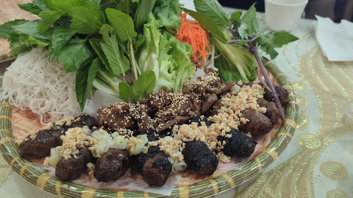 Highlights, Saigon Paradise Restaurant