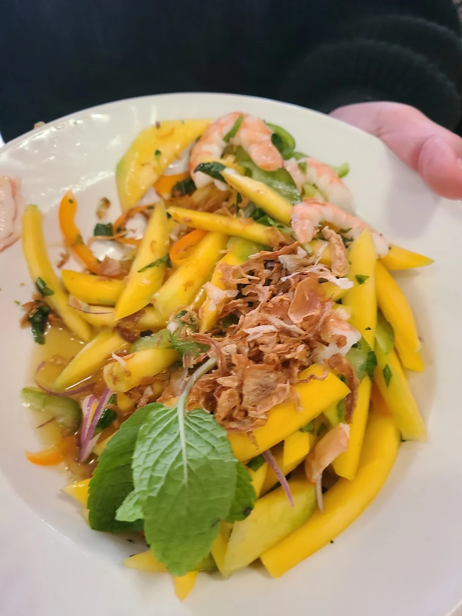 Highlights, Saigon Paradise Restaurant