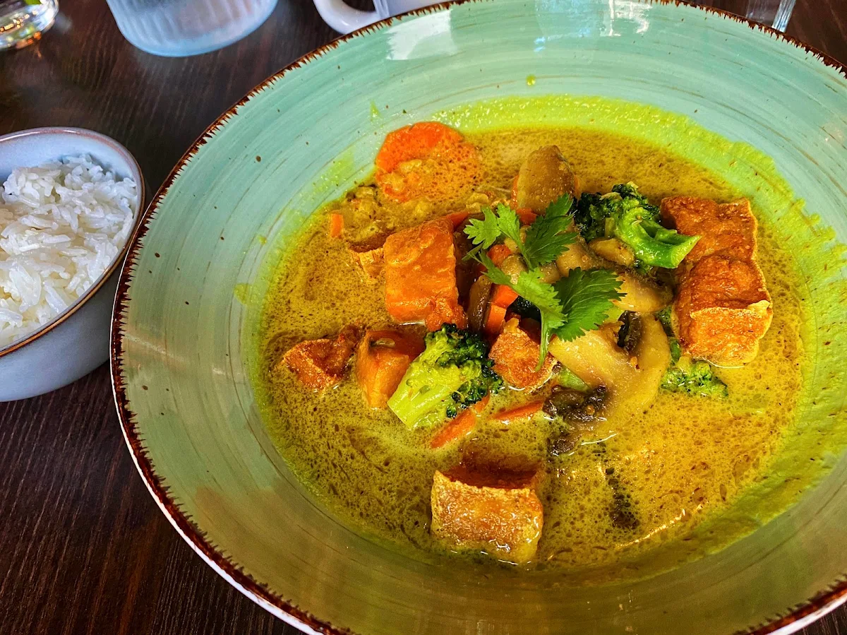 Coconut Curry - Duck