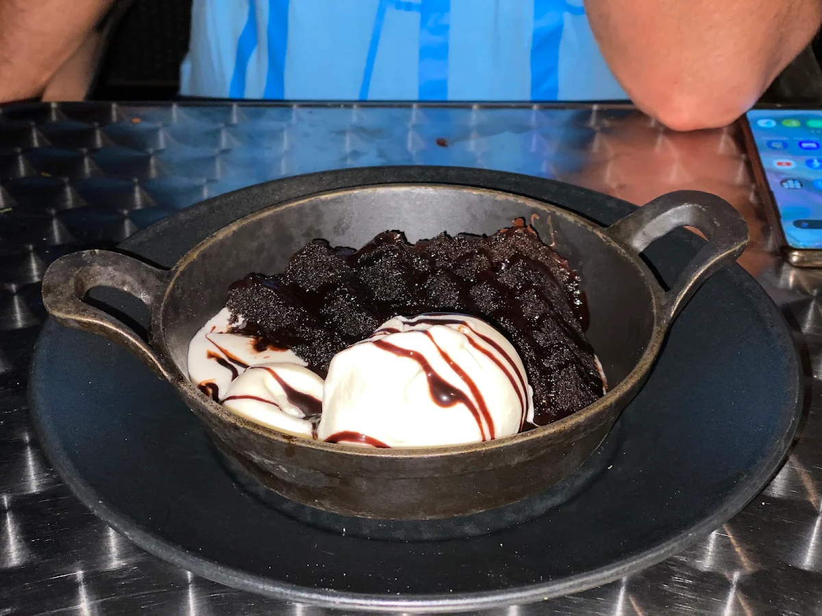 Hot Mud w Vanilla Ice Cream