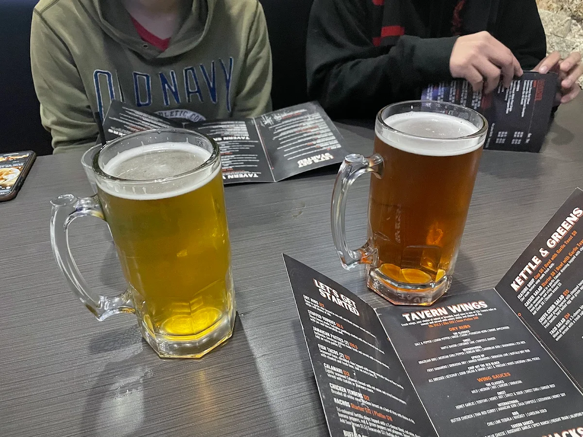 Beer, Tavern 52 Bar & Grill
