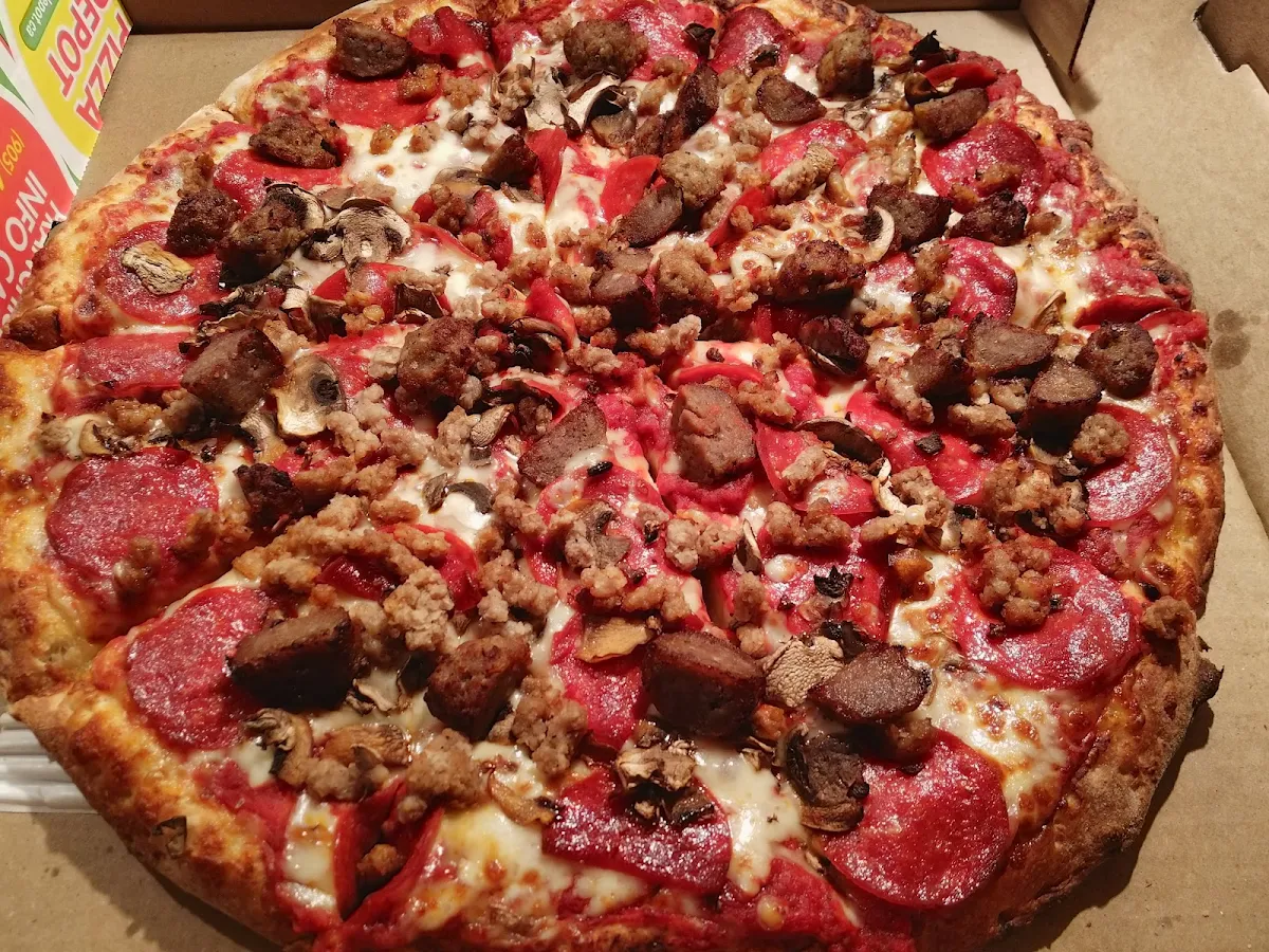 4 Toppings Pizza