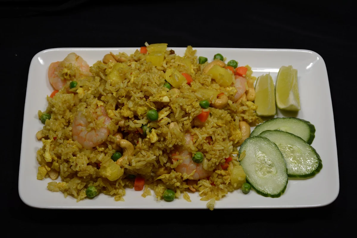 Pineapple Fried Rice, Dan Dan Asian Diner