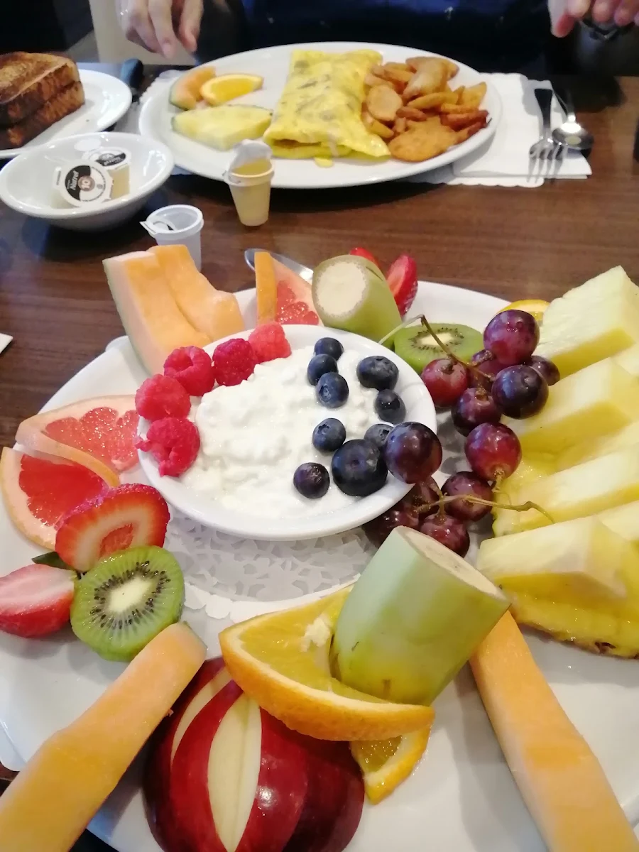 Smoked Salmon and Fresh Fruit