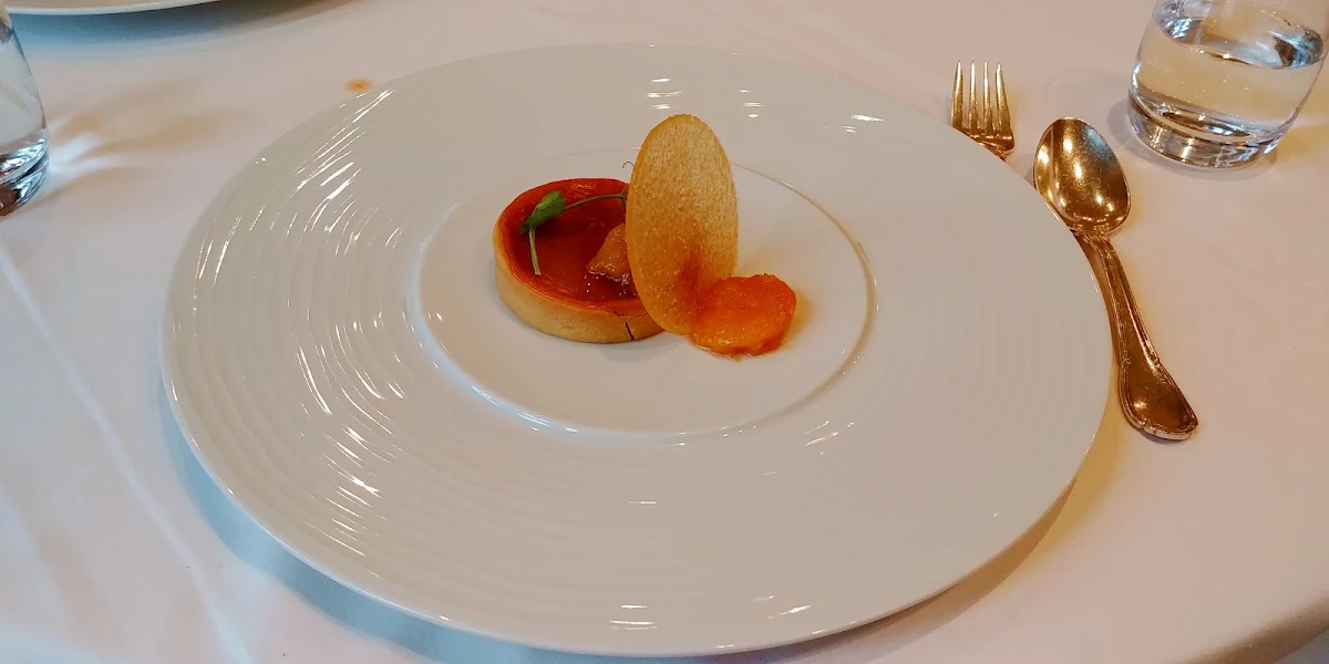 Maple Syrup Creme Bruker Tart Honey Roasted Apricot Crispy Almond Tuule
