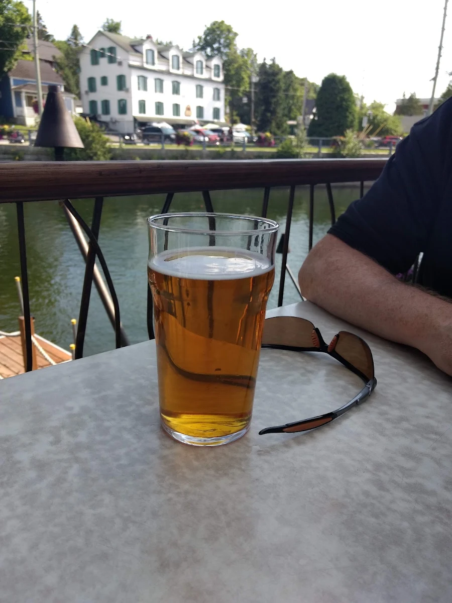 Bier, Pilsen Restaurant et Pub