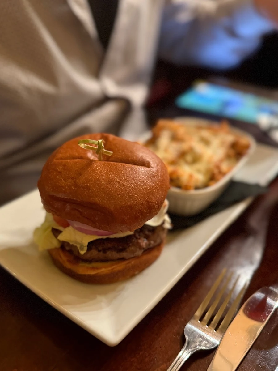 Royal Pub Beef Burger