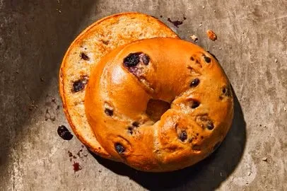 Cinnamon Swirl & Raisin Bagel