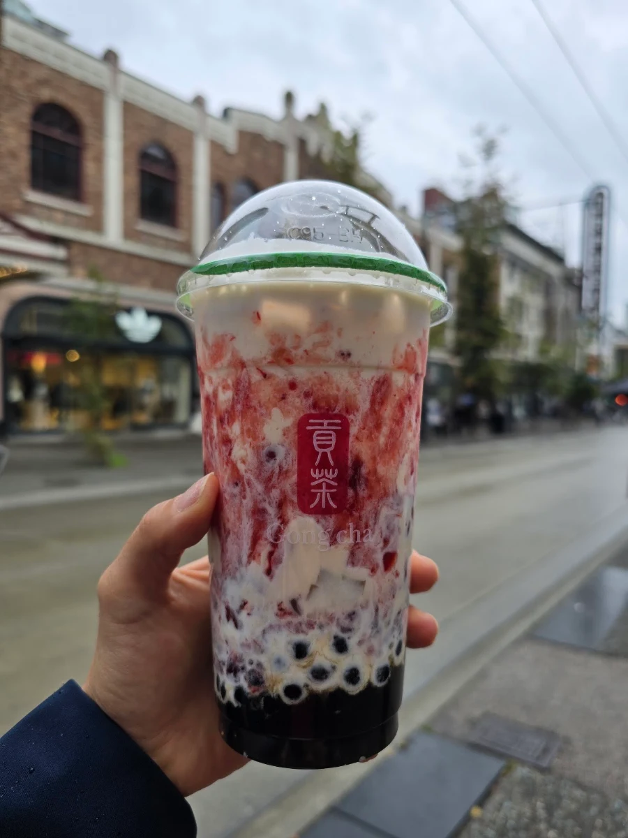 Strawberry Messy Drink, Gong Cha Granville