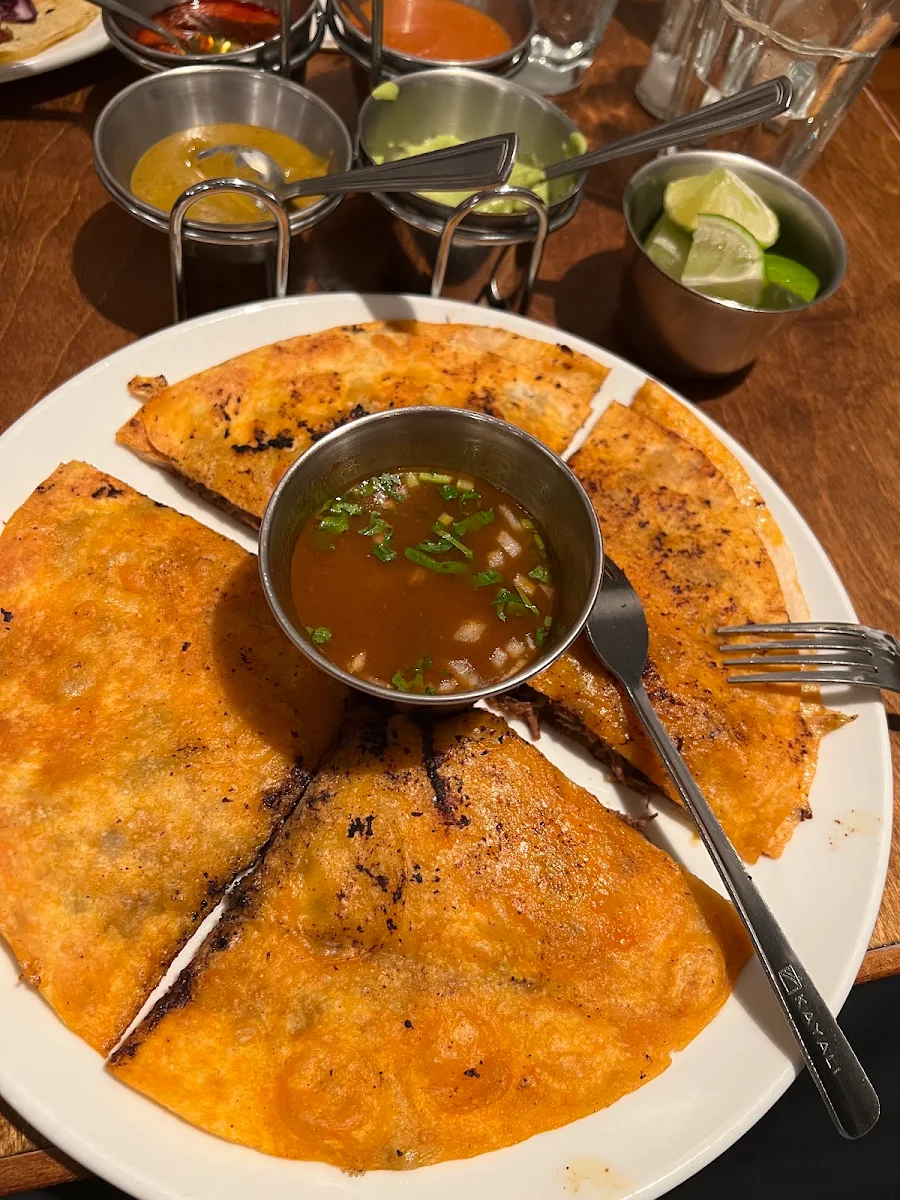 Pizzadilla, El Delicioso MTL