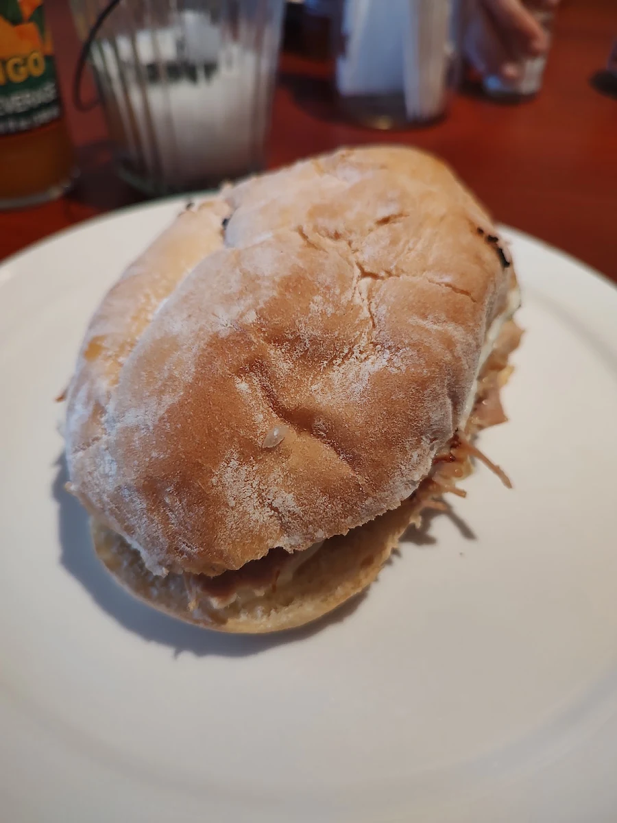Torta De Carnitas, El Delicioso MTL