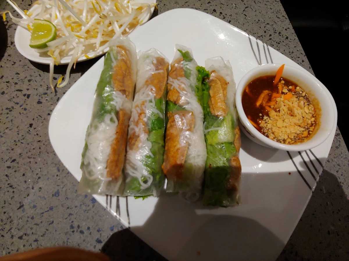 Gỏi Cuốn