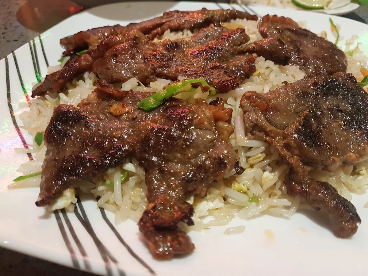 Rare Beef and Well-Done Beef Rice