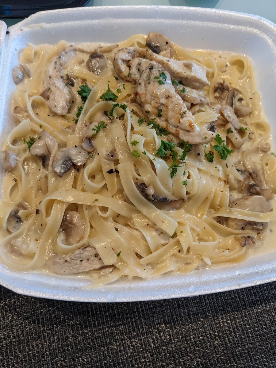 Fettuccine Alfredo