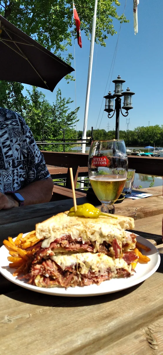 Reuben Sandwich with Fries