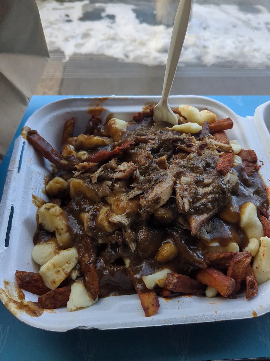 Oxtail Poutine, Lloydie's St-Viateur