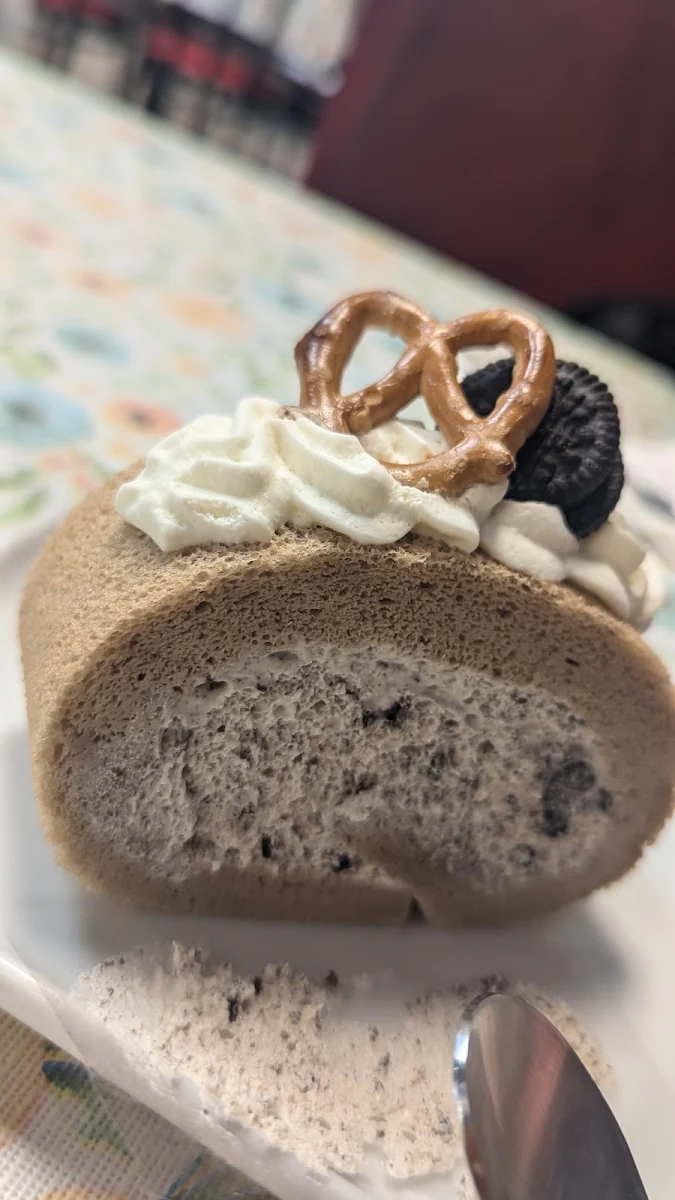 Earl Grey Roll Cake