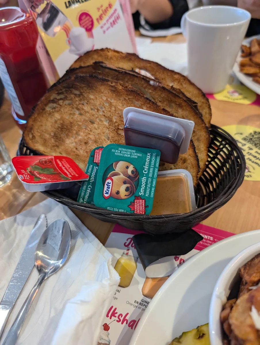 Bread, L'Œufrier (West Island)