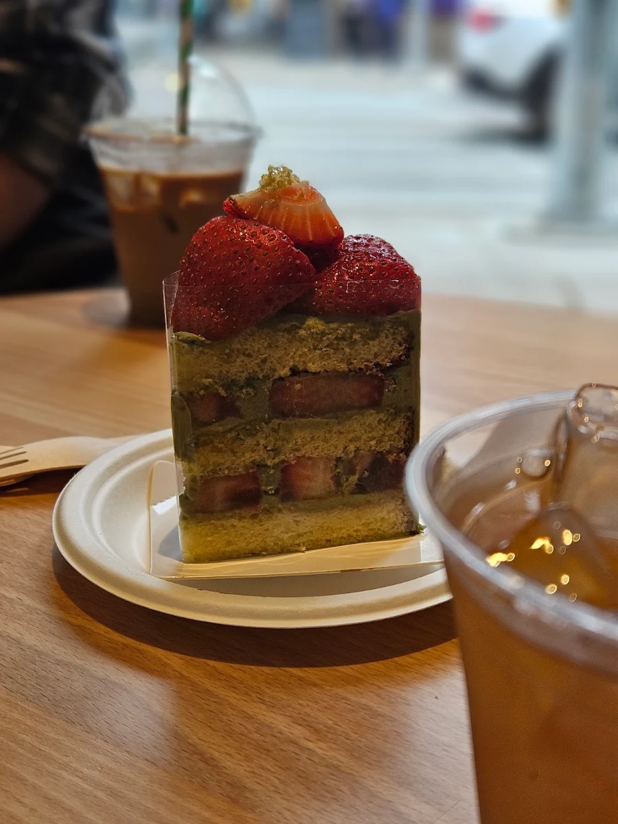 Strawberry Matcha Cake
