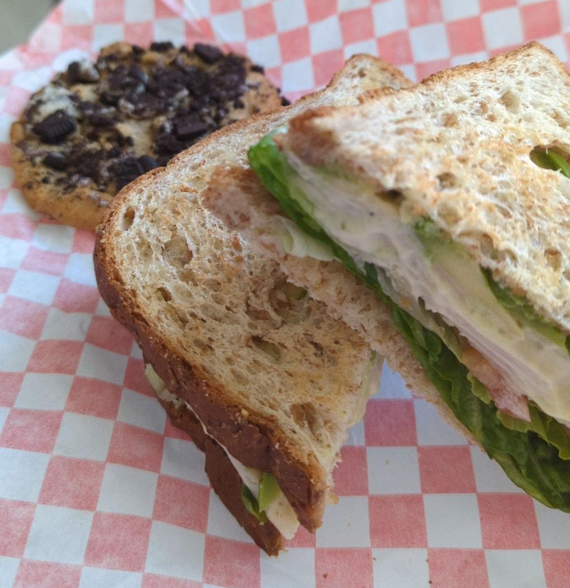 Turkey Avocado Sandwich