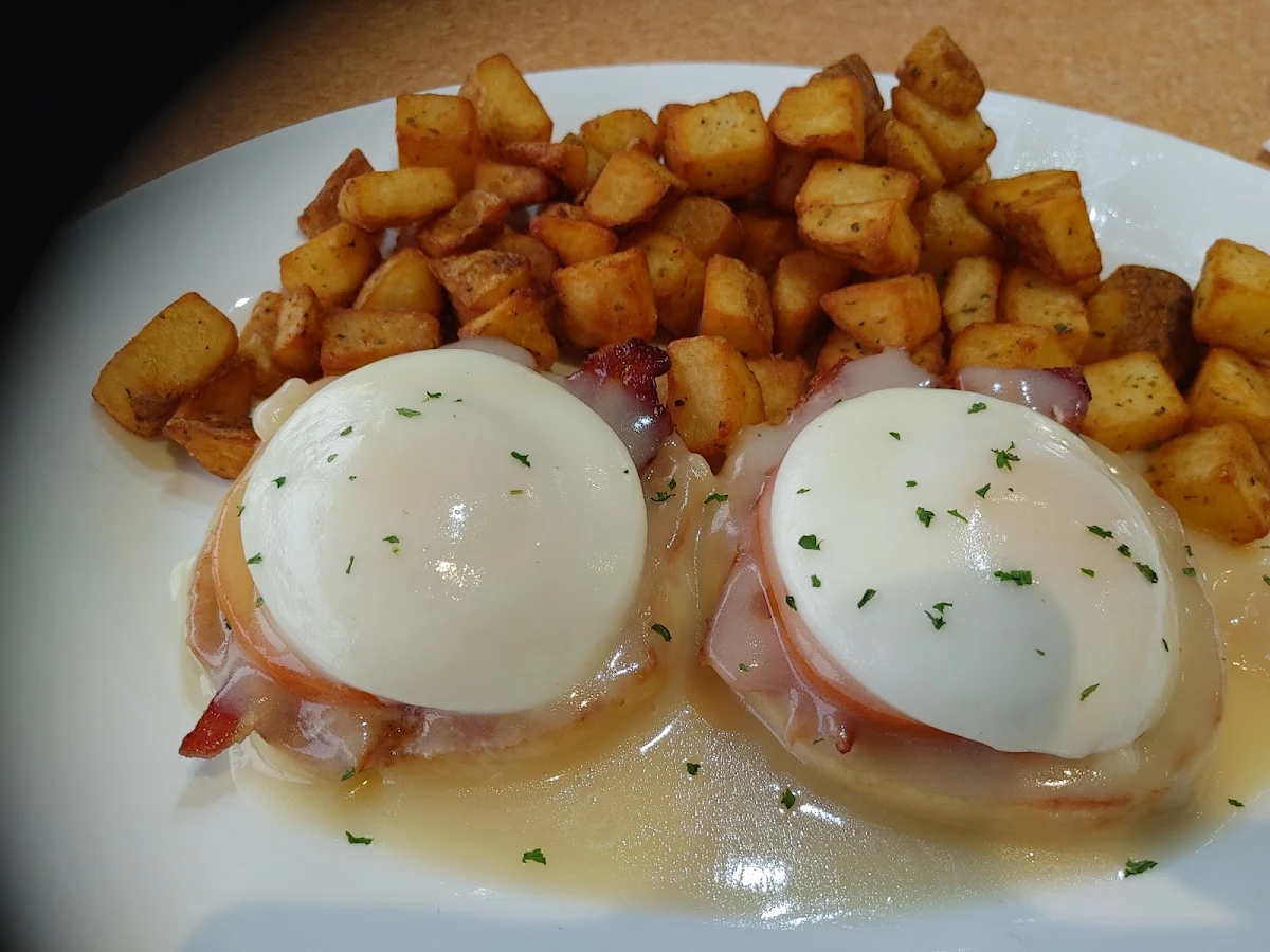 Eggs Benedict