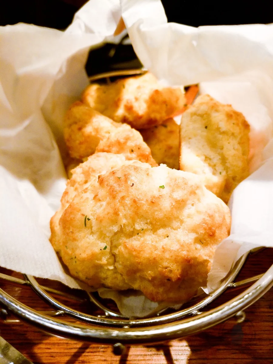 Cheddar Bay Biscuits