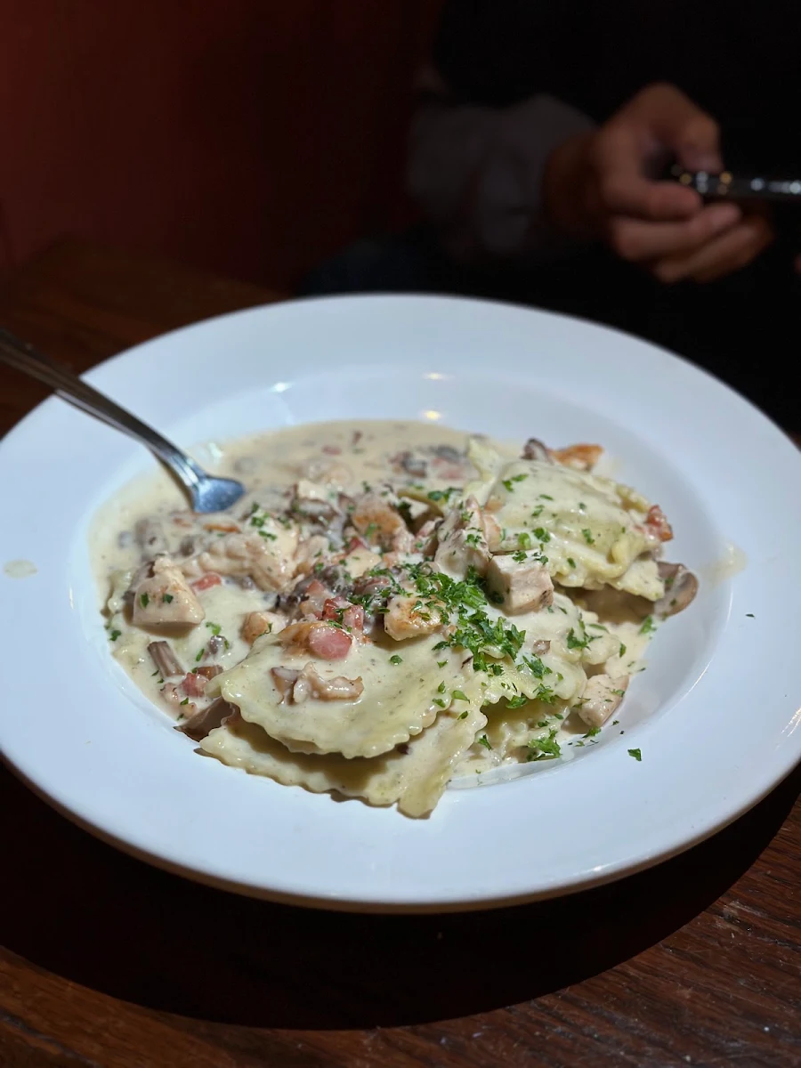 Chicken Alfredo with Mushroom and Mascarpone Cheese Ravioli