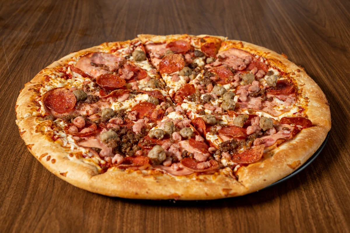 Deluxe Pizza