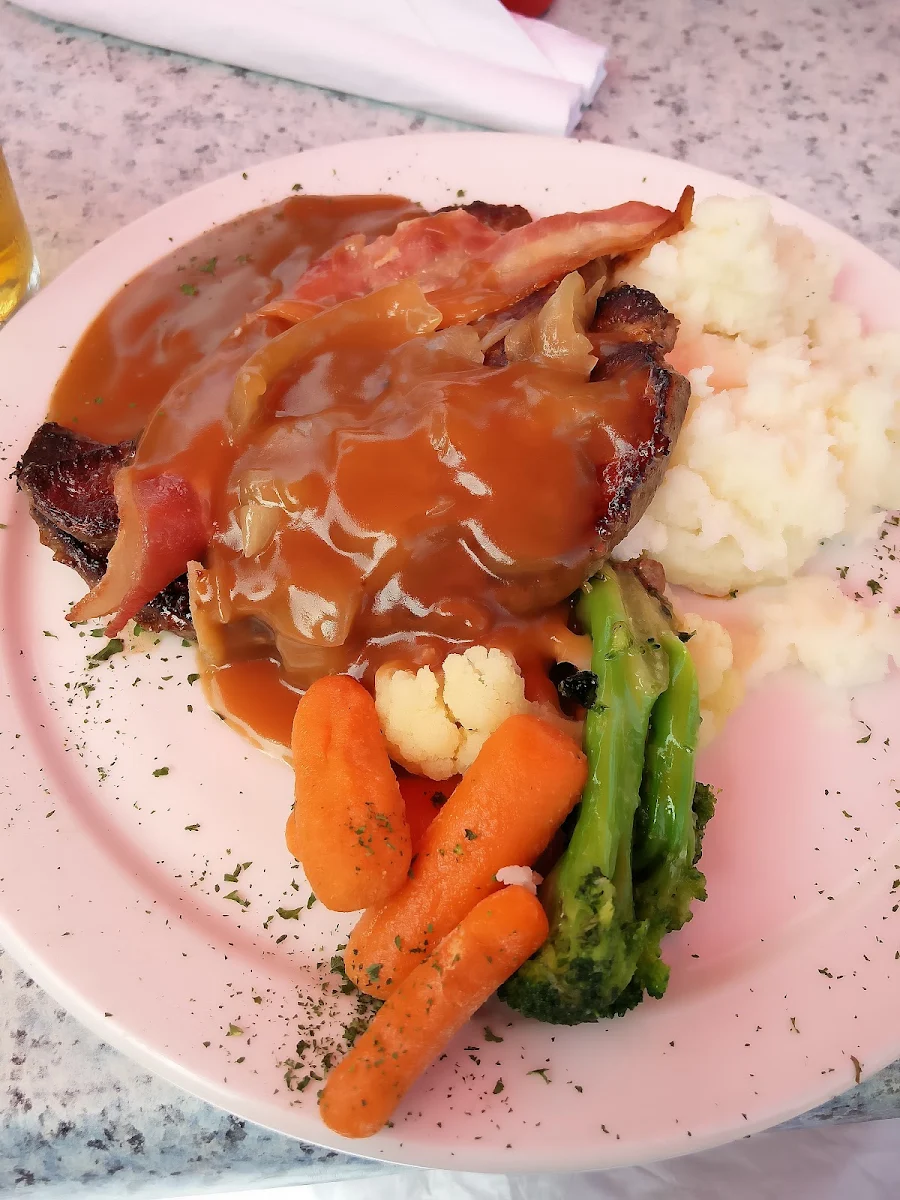Liver and Onions with Mashed Potatoes and Gravy