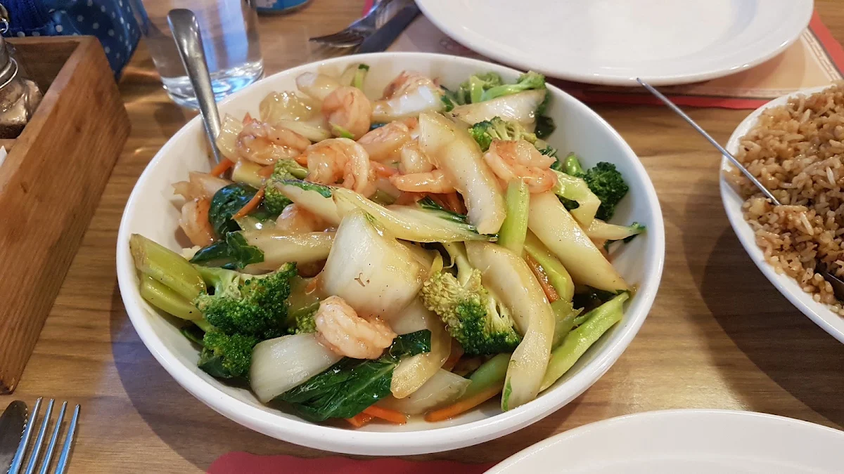 Shrimp Lo-Mein