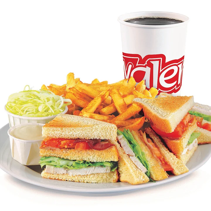 Club Sandwich Avec Frites Club Sandwich With Fries