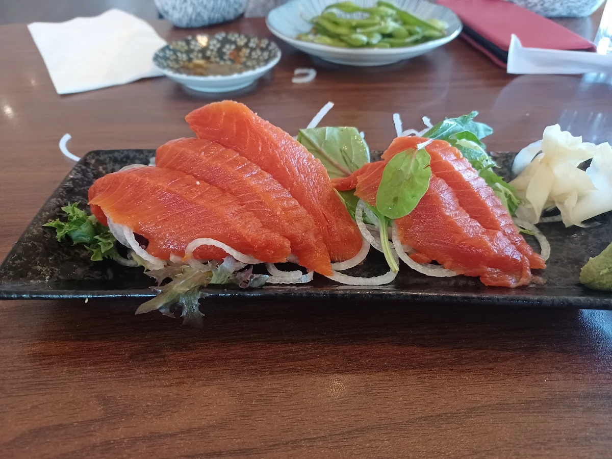 Wild Salmon Sashimi 6pcs