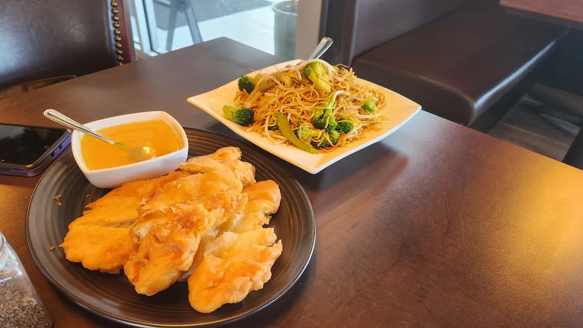 Lemon Chicken with Vegatable Lo Mein