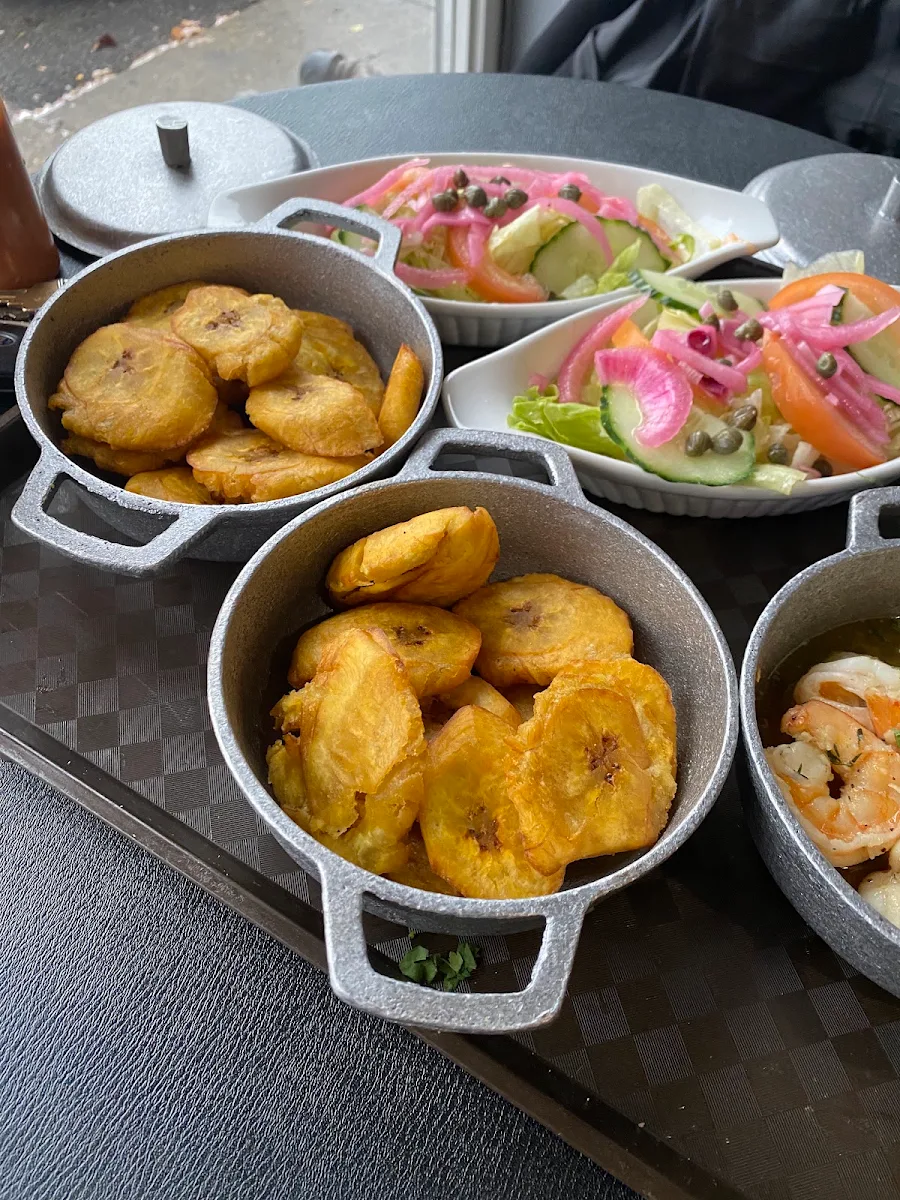 Servicio De Tostones Fried Plantain