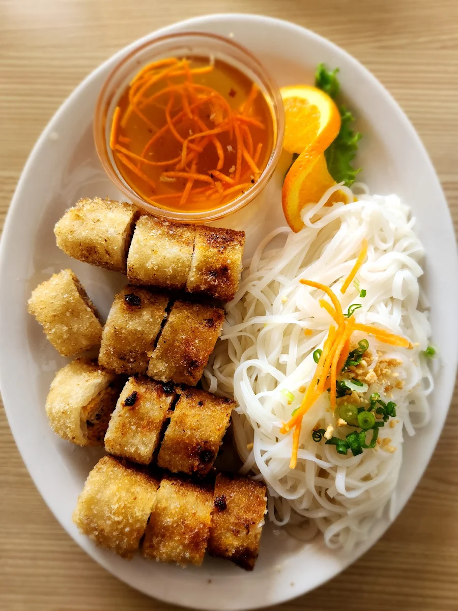Bun Cha Gio Spring Rolls and Rice Noodles