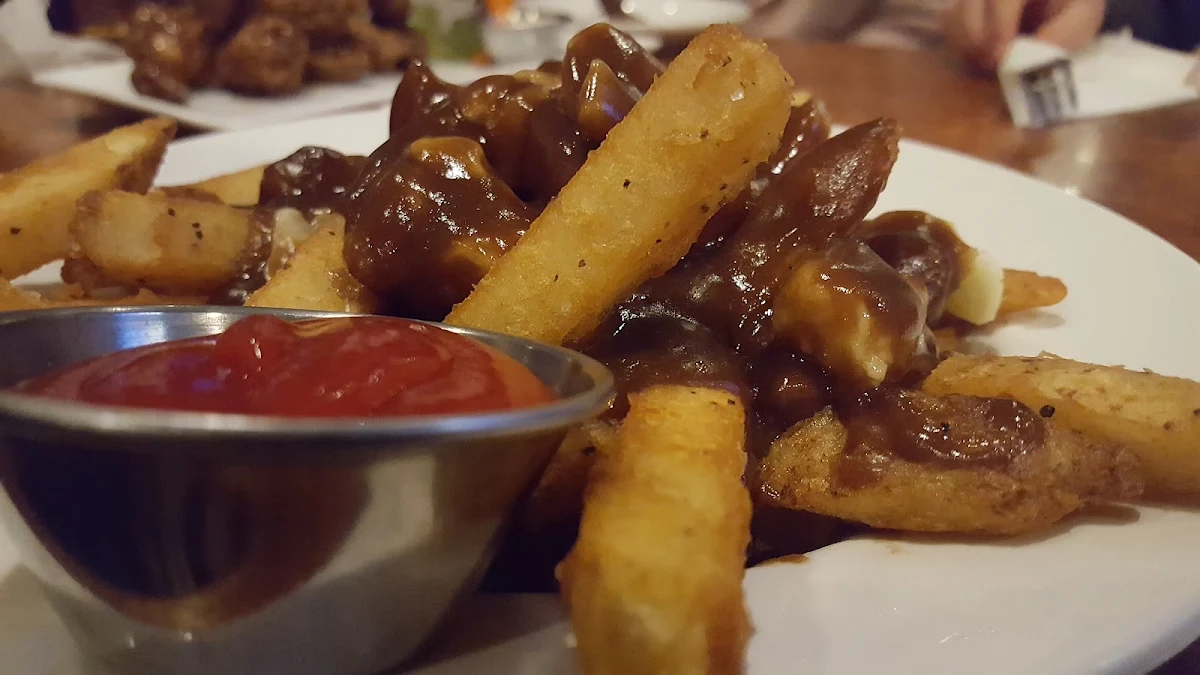 Classic Poutine