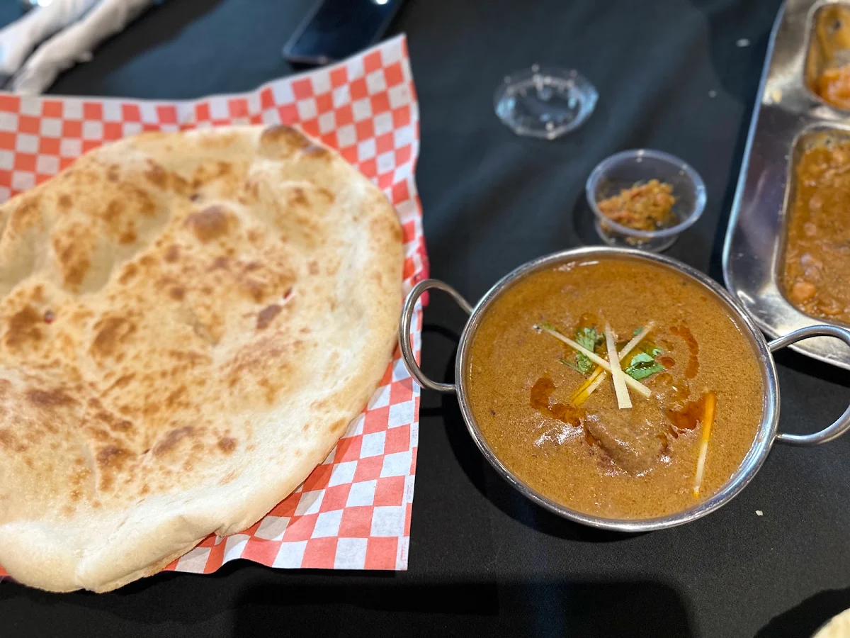 Butter Chicken & Butter Garlic Naan